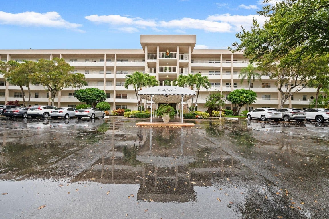 3970 Oaks Clubhouse Drive, #203, Pompano Beach, FL 33069 3970 Oaks Clubhouse Drive, #203, Pompano Beach, FL 33069