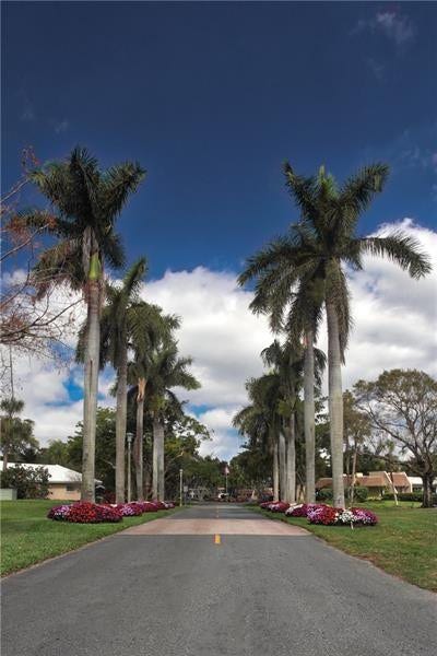 3970 Oaks Clubhouse Drive, #203, Pompano Beach, FL 33069 3970 Oaks Clubhouse Drive, #203, Pompano Beach, FL 33069