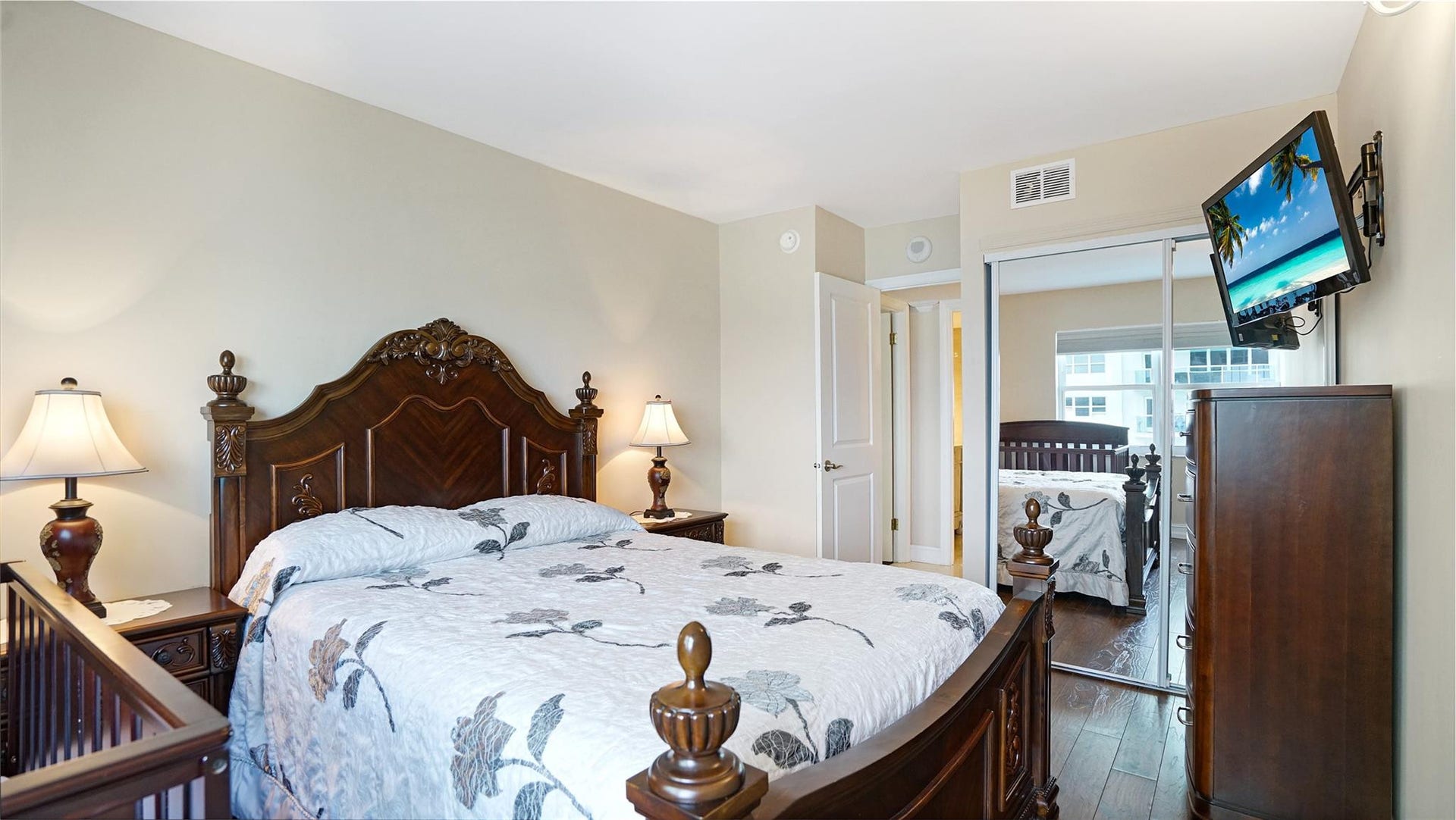 3410 Galt Ocean Drive, #802 N, Fort Lauderdale, FL 33308 The guest bedroom closet is behind the sliding glass doors.