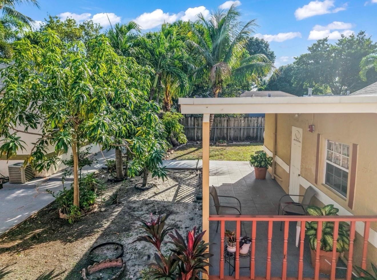 117 SW 1st Avenue, Hallandale Beach, FL 33009 Photo 7