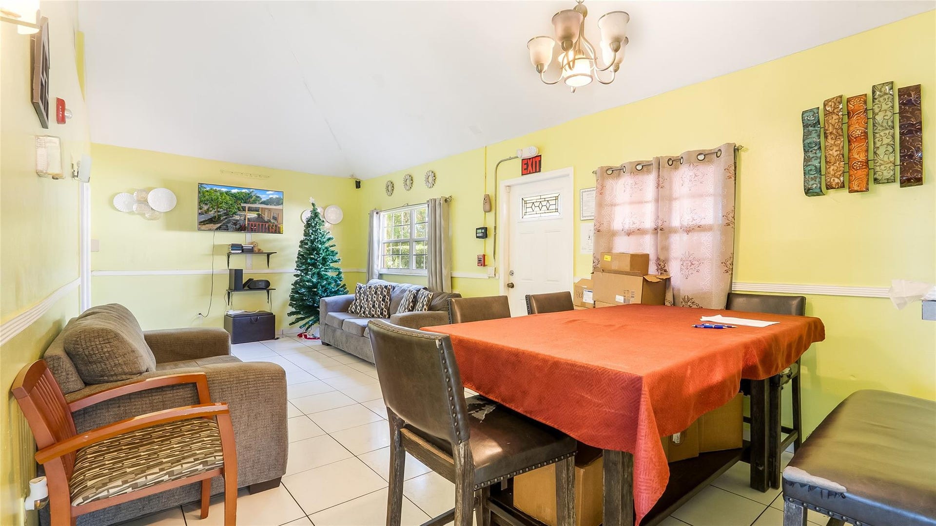 117 SW 1st Avenue, Hallandale Beach, FL 33009 Photo 29
