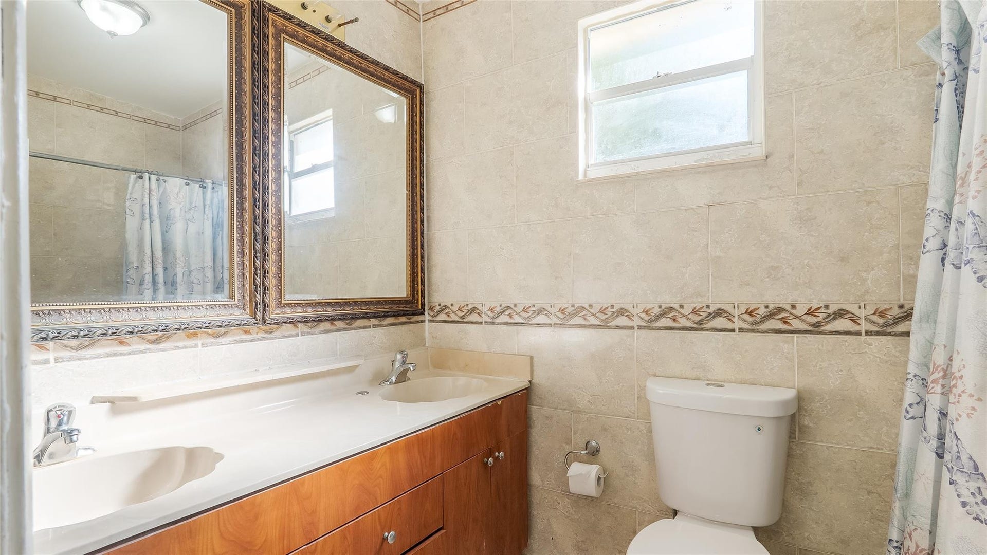 117 SW 1st Avenue, Hallandale Beach, FL 33009 Photo 35