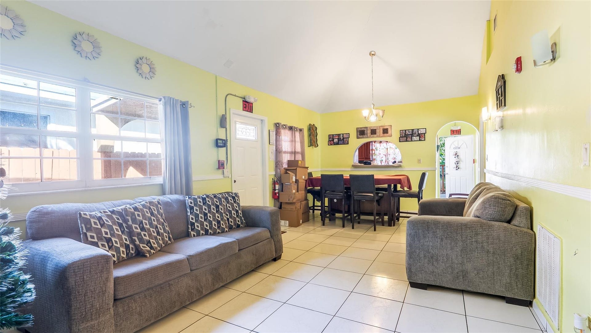 117 SW 1st Avenue, Hallandale Beach, FL 33009 Photo 42