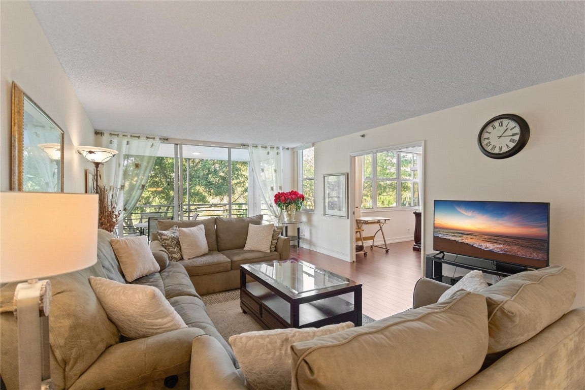 4015 W Palm Aire Drive, #304, Pompano Beach, FL 33069