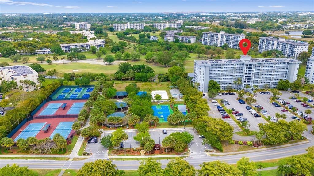 4015 W Palm Aire Drive, #304, Pompano Beach, FL 33069