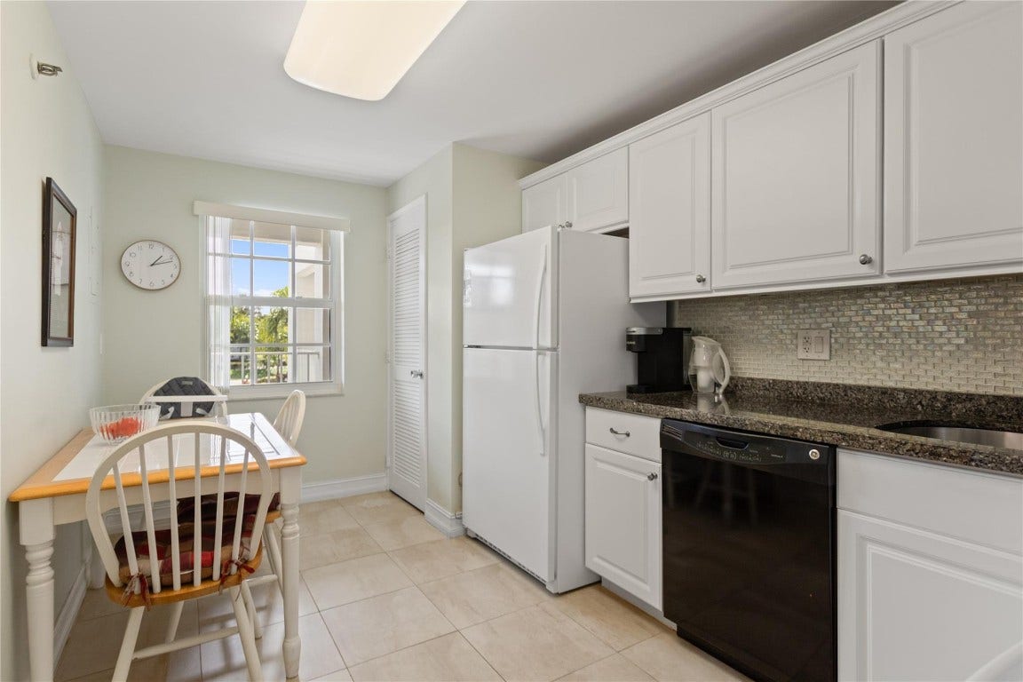 4015 W Palm Aire Drive, #304, Pompano Beach, FL 33069