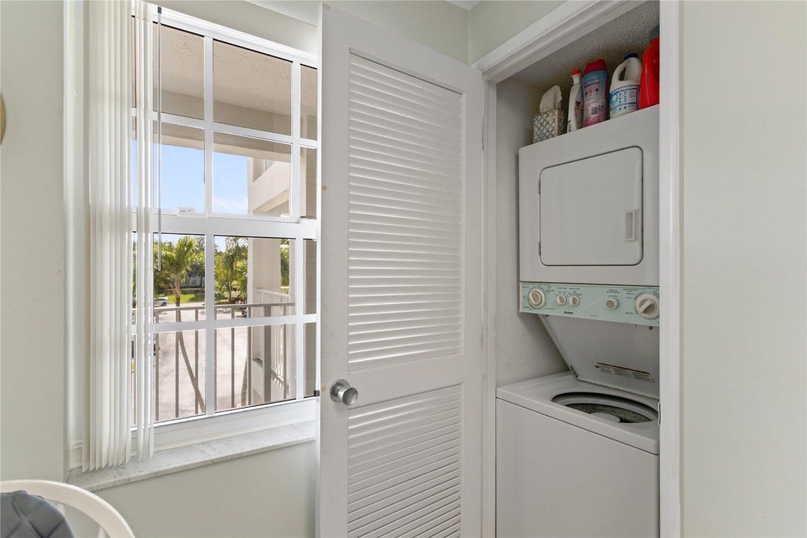 4015 W Palm Aire Drive, #304, Pompano Beach, FL 33069