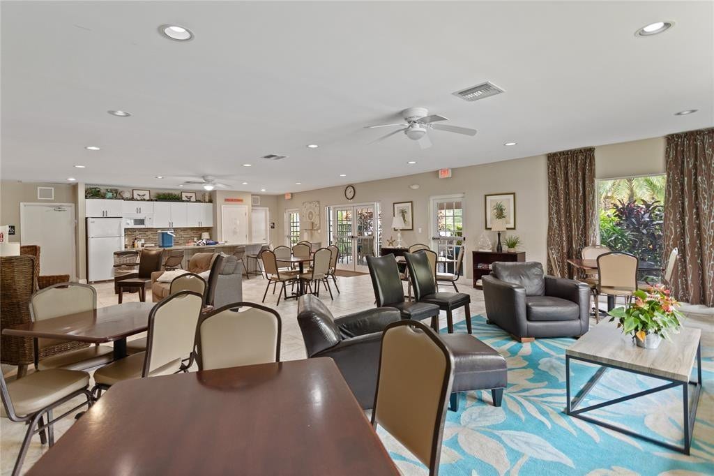 4015 W Palm Aire Drive, #304, Pompano Beach, FL 33069