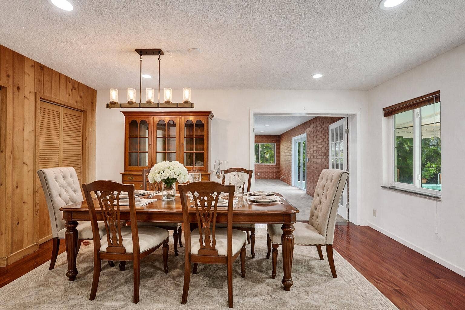 4731 NE 13 Avenue, Oakland Park, FL 33334 Dining area centrally located. Virtually staged.