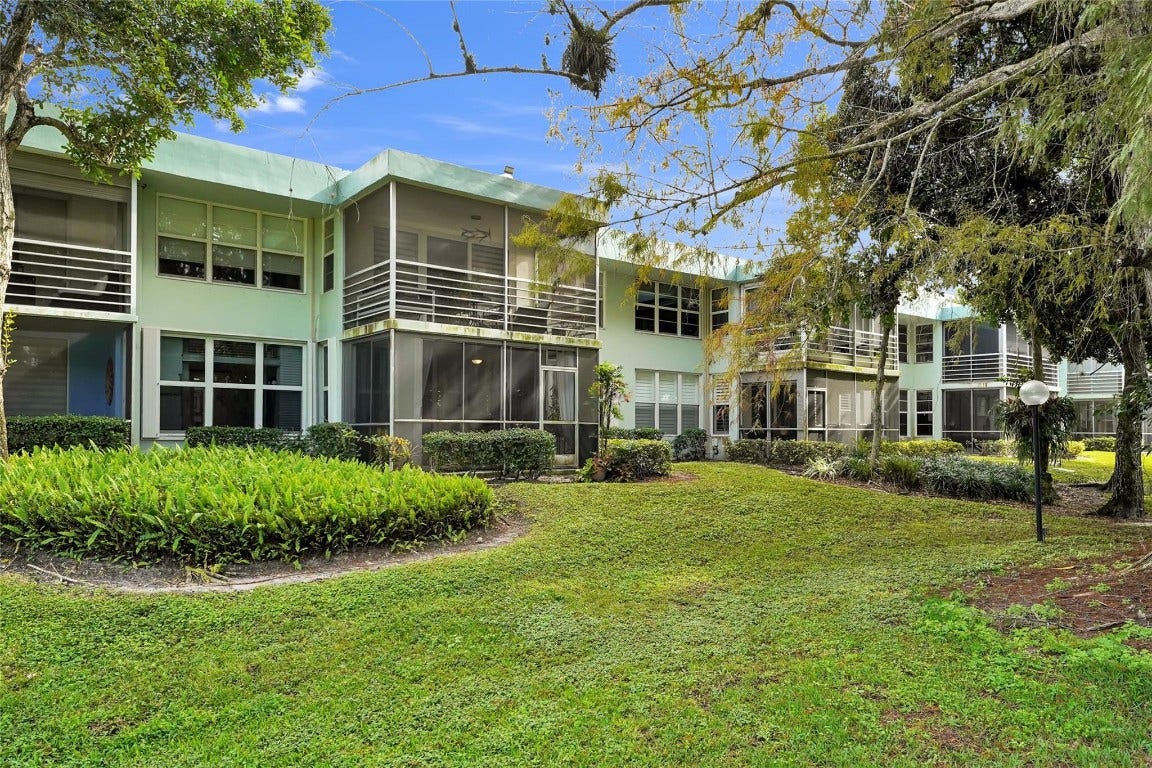 933 Cypress Grove Drive, #102, Pompano Beach, FL 33069 933 Cypress Grove Drive, #102, Pompano Beach, FL 33069