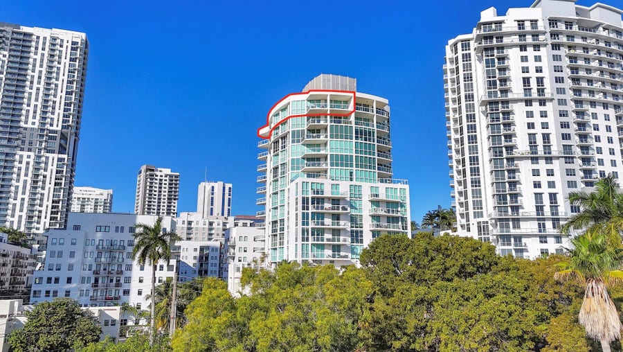 Property photo for 111 SE 8th Avenue, #Ph-1701, Fort Lauderdale, FL
