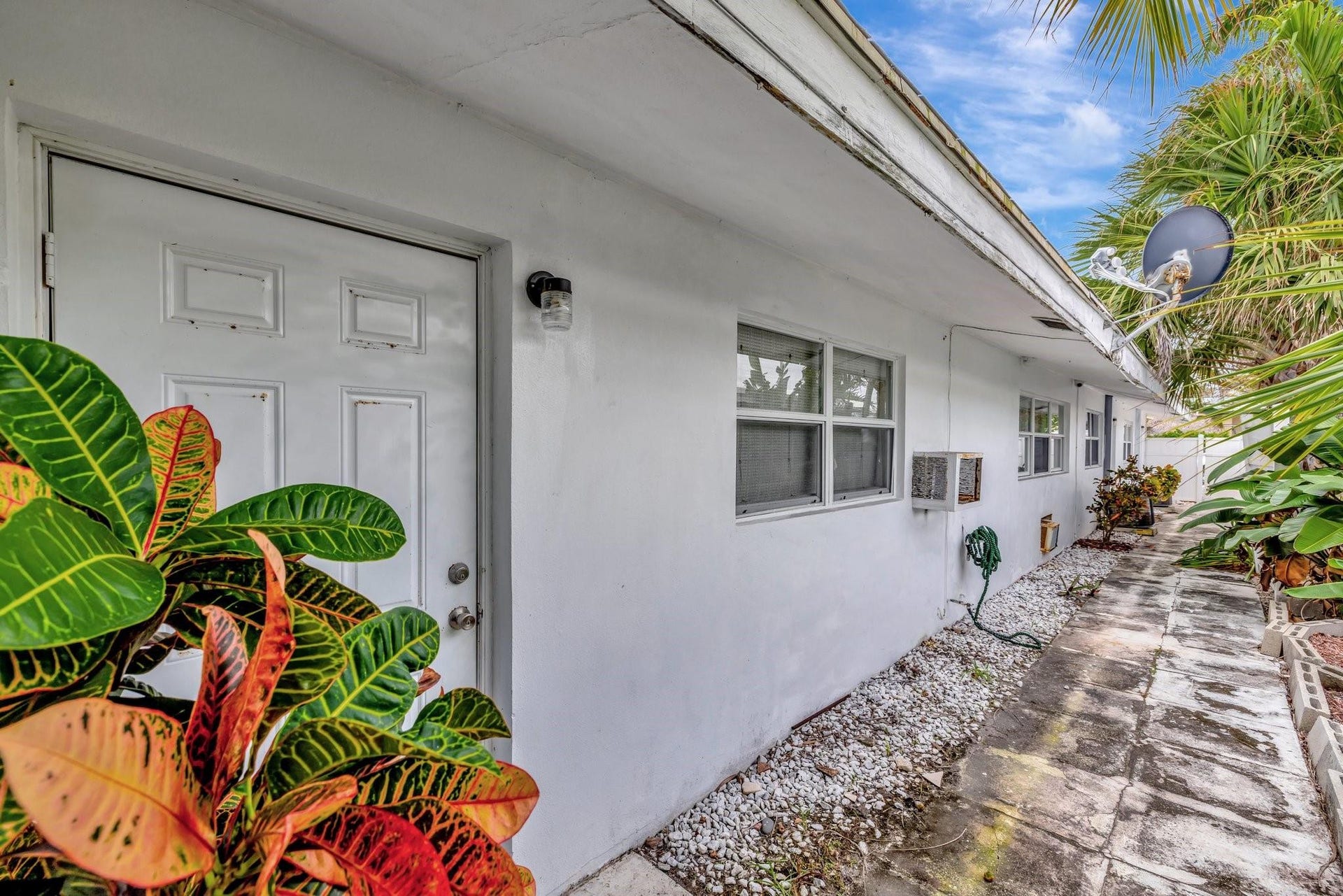 4548 N Ocean, #5, Lauderdale-By-The-Sea, Lauderdale By The Sea, FL 33313