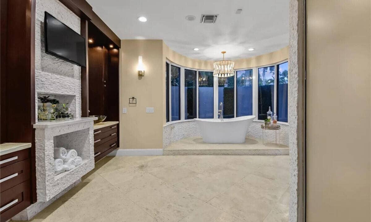 3500 Windmill Ranch Road, Weston, FL 33331 32__bath_20jpg
