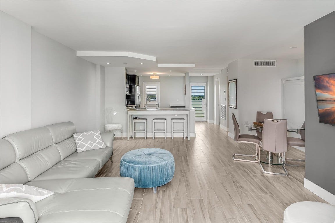 2200 NE 33rd Avenue, #8G, Fort Lauderdale, FL 33305 2200 NE 33rd Avenue, #8G, Fort Lauderdale, FL 33305