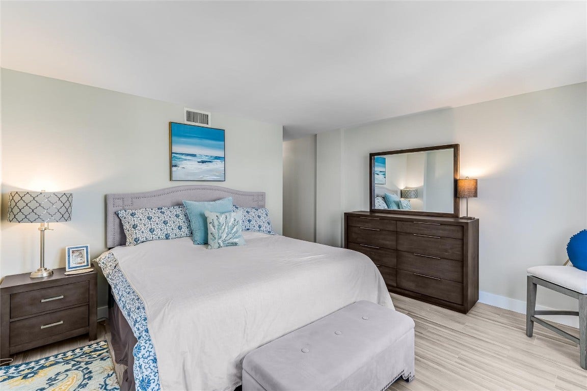 2200 NE 33rd Avenue, #8G, Fort Lauderdale, FL 33305 2200 NE 33rd Avenue, #8G, Fort Lauderdale, FL 33305