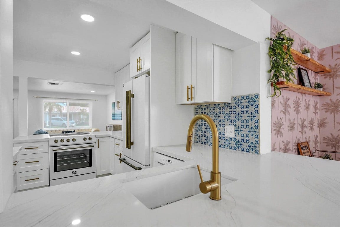 2633 NW 9th Lane, Wilton Manors, FL 33311