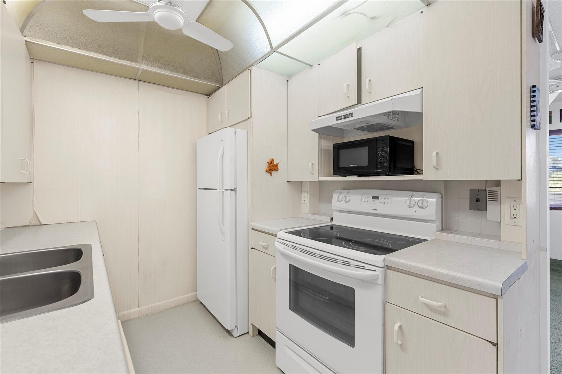 3028 Newport H, Deerfield Beach, FL 33442 Photo 16