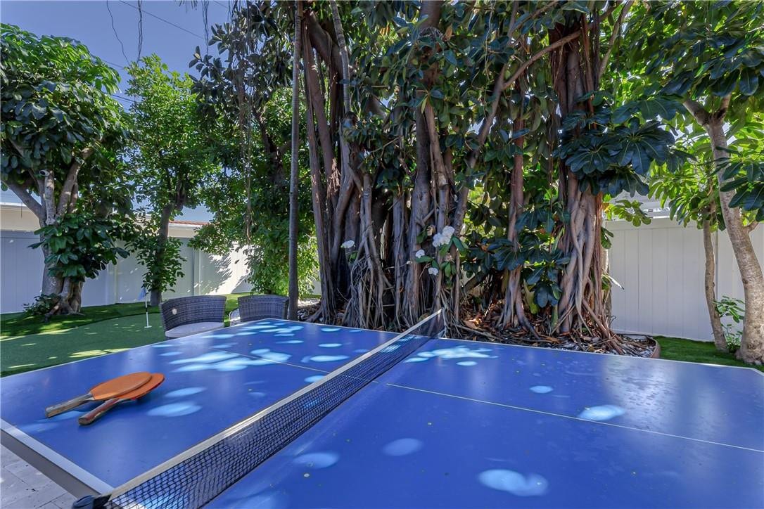 1800 SE Admirals Way, Fort Lauderdale, Fort Lauderdale, FL 33316 Ping Pong Anyone??