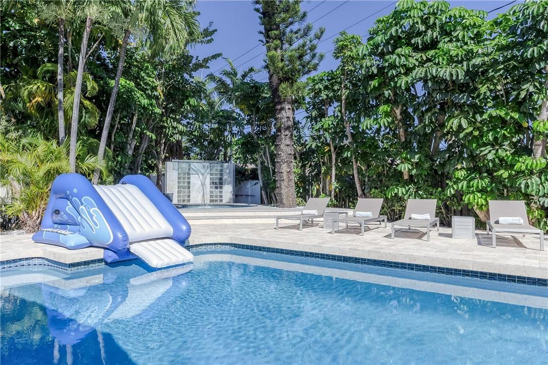 1800 SE Admirals Way, Fort Lauderdale, Fort Lauderdale, FL 33316 Fun Fun Fun!!