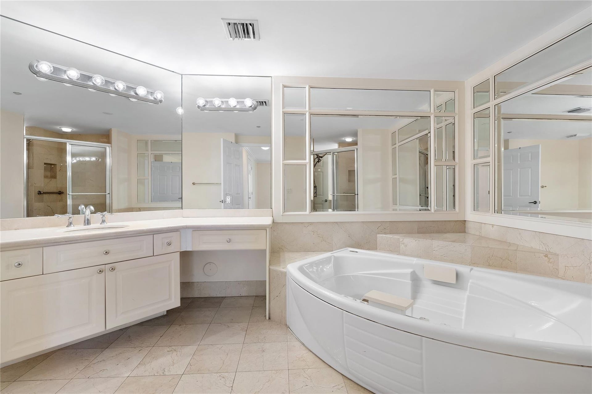 3100 N Ocean Boulevard, #1910, Fort Lauderdale, FL 33308 Photo 12