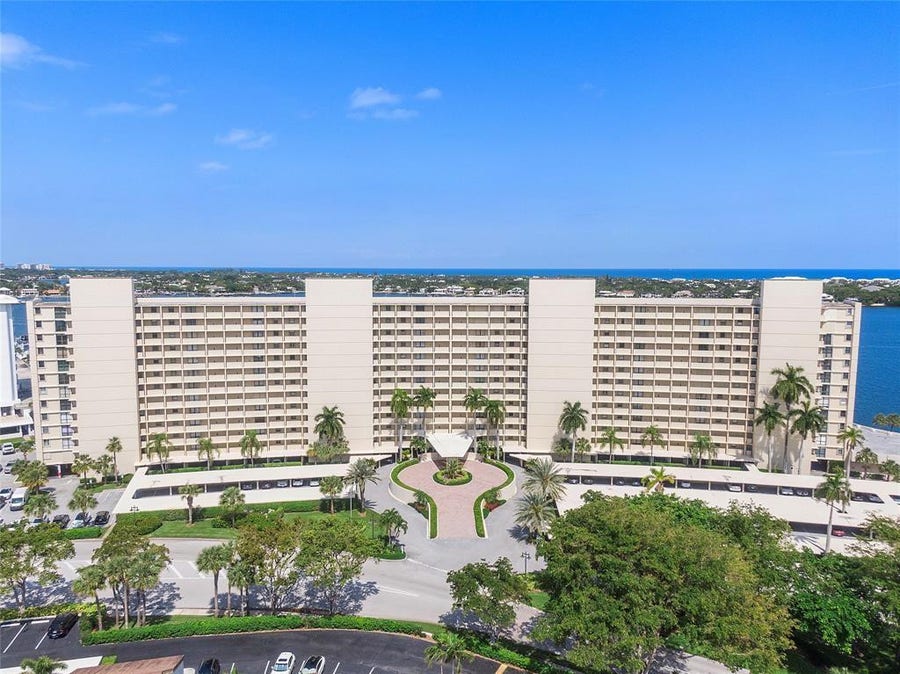 Property photo for 136 Lakeshore Drive, #T10, North Palm Beach, FL