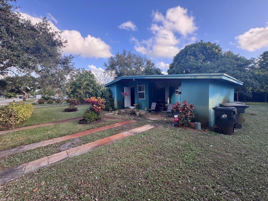 Property photo for 924 NW 14 Court, Fort Lauderdale, FL