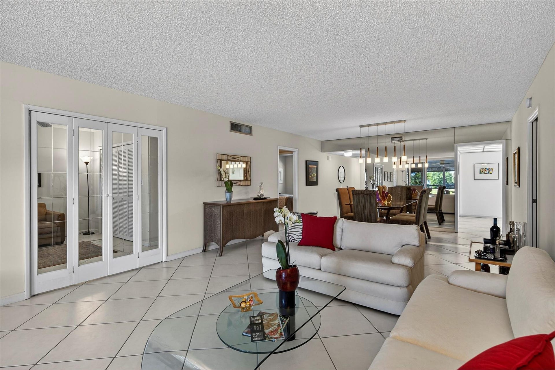808 Cypress Boulevard, #203, Pompano Beach, FL 33069 Impact winodws