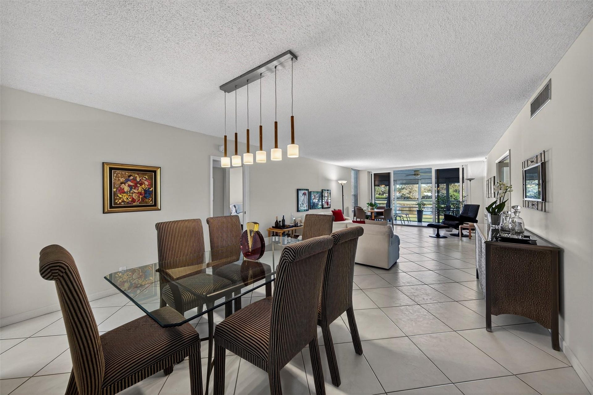 808 Cypress Boulevard, #203, Pompano Beach, FL 33069 furniture is negotiable