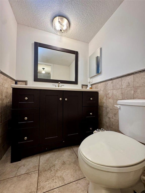 2601 S Course Drive, #305, Pompano Beach, FL 33069