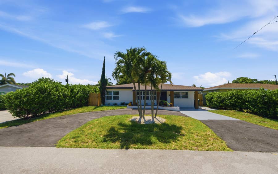 Property photo for 4841 NE 5th Terrace, Fort Lauderdale, FL