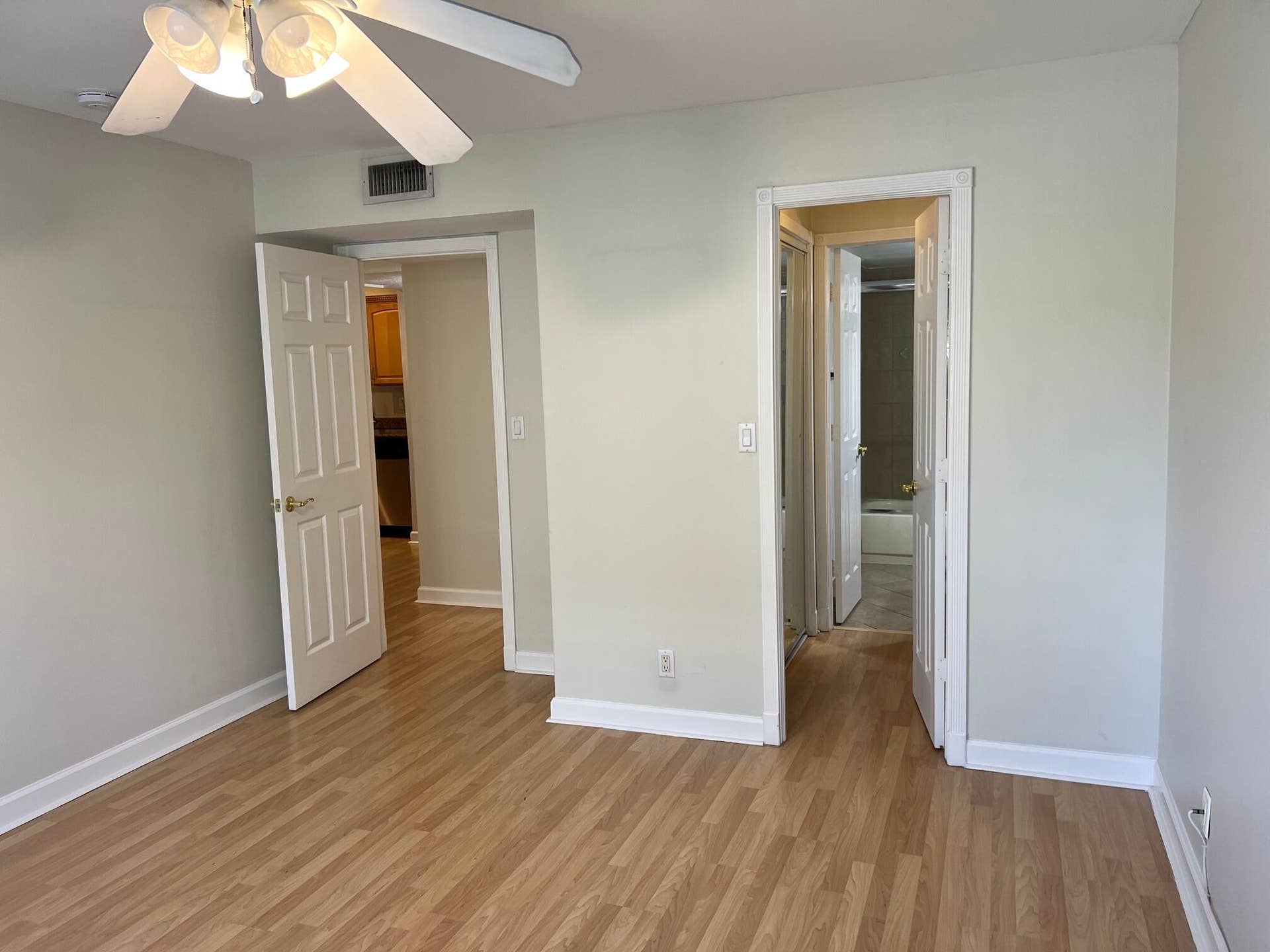 1515 E Broward Boulevard, #305, Fort Lauderdale, Fort Lauderdale, FL 33301 IMG_4081