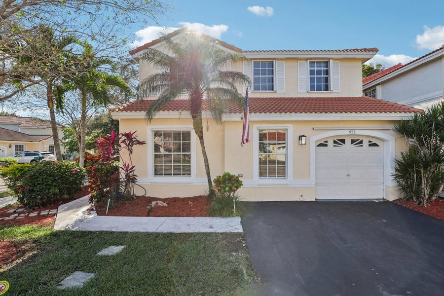Property photo for 972 Azure Lane, Weston, FL