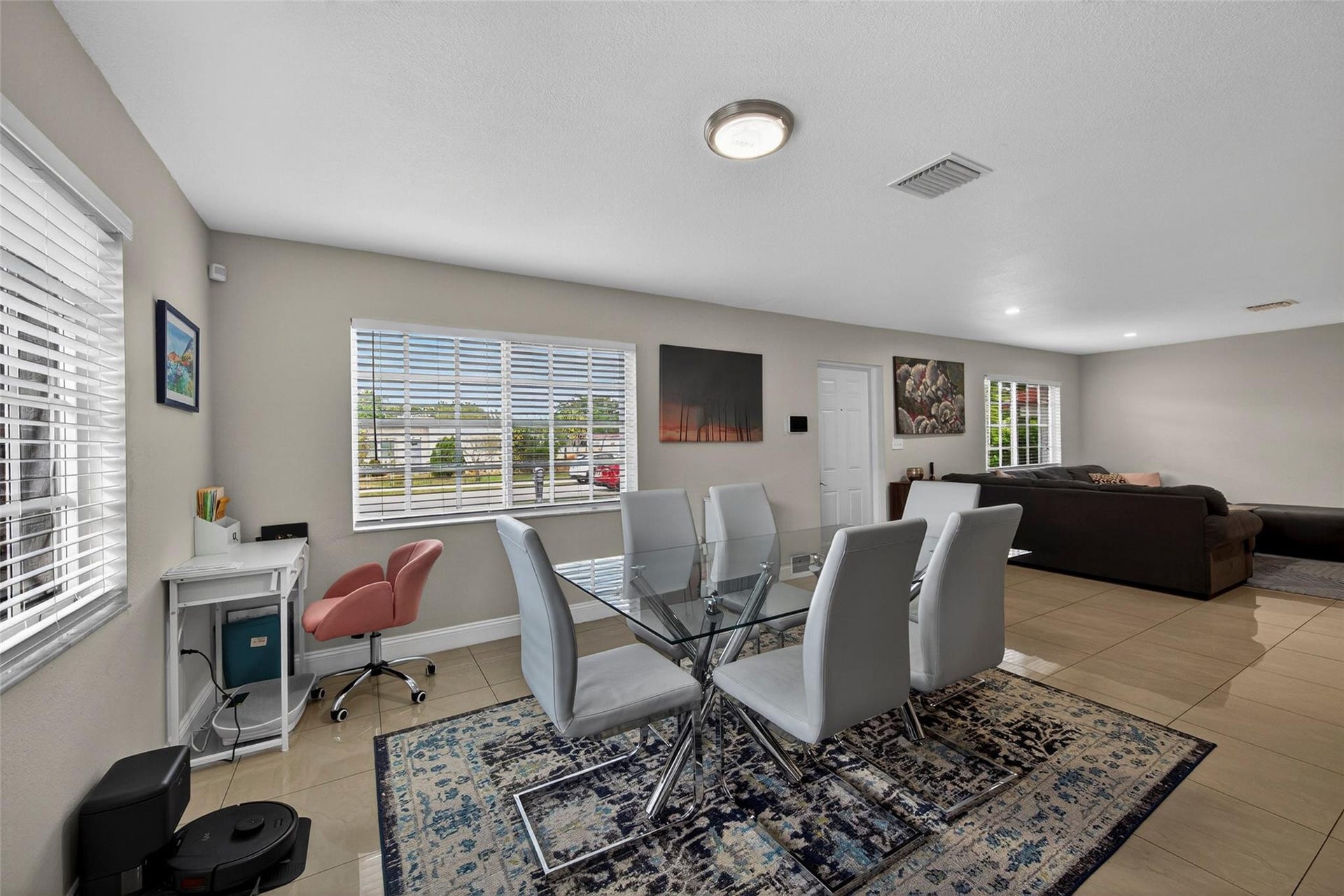 348 NW 40th Court, Oakland Park, FL 33309