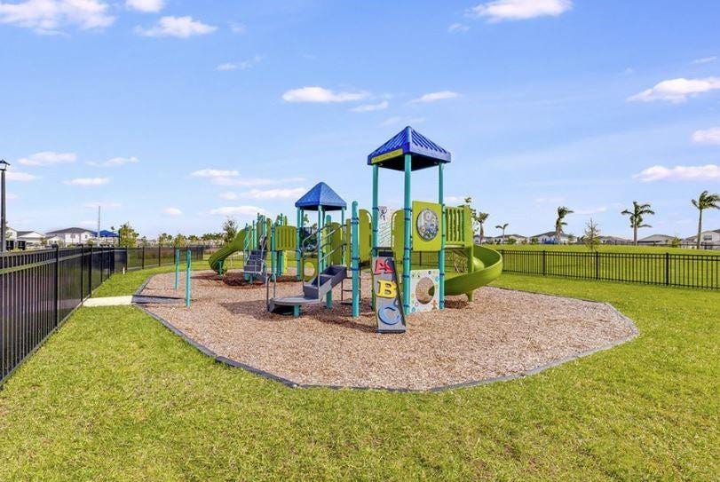 11833 SW Macelli Way, Port St Lucie, FL 34987 Central Park Community