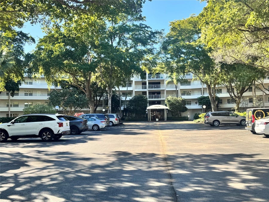 Property photo for 3980 Oaks Clubhouse Drive, #405, Pompano Beach, FL