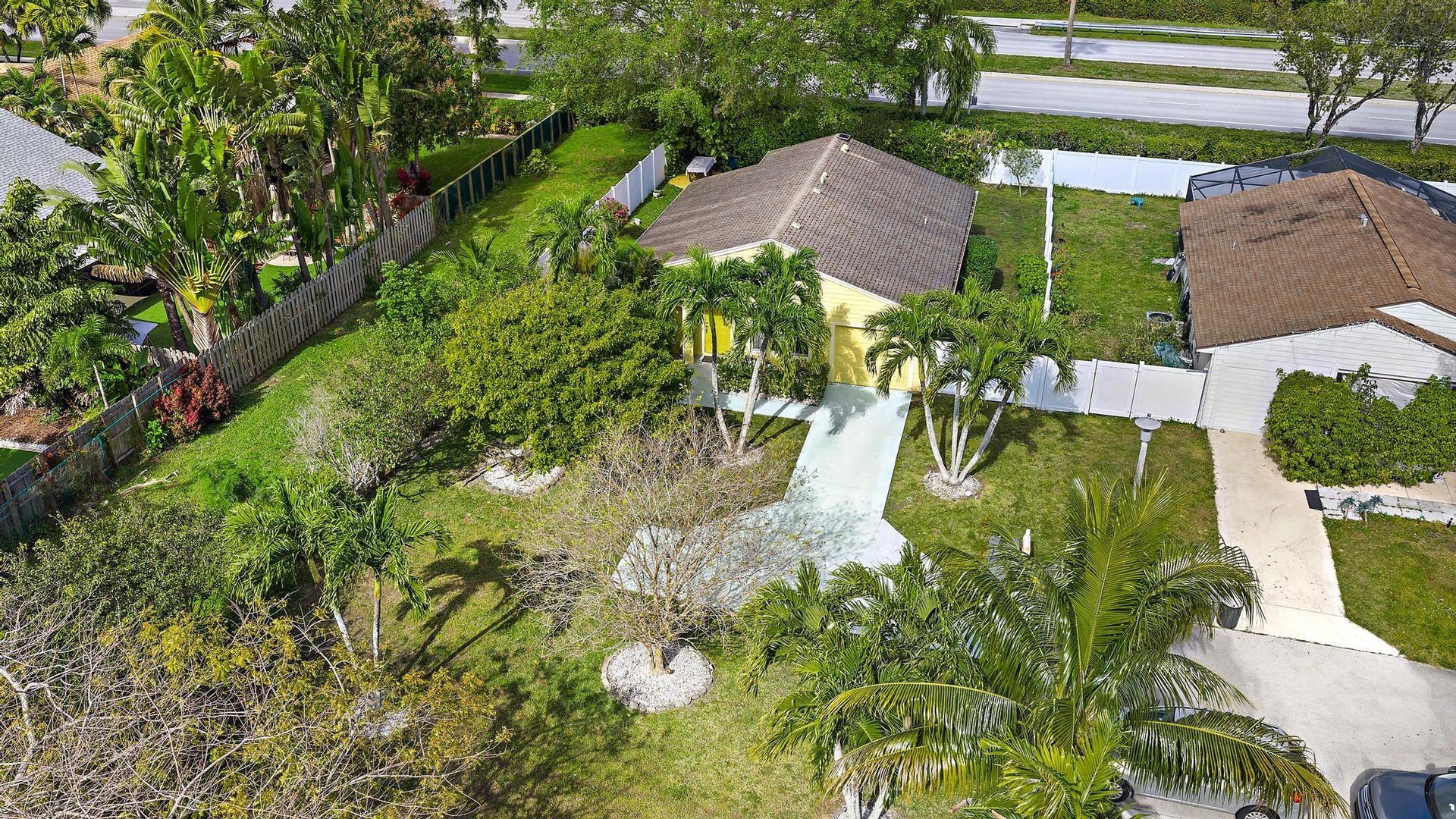 8443 Garden Gate Place, Boca Raton, FL 33433 Front View