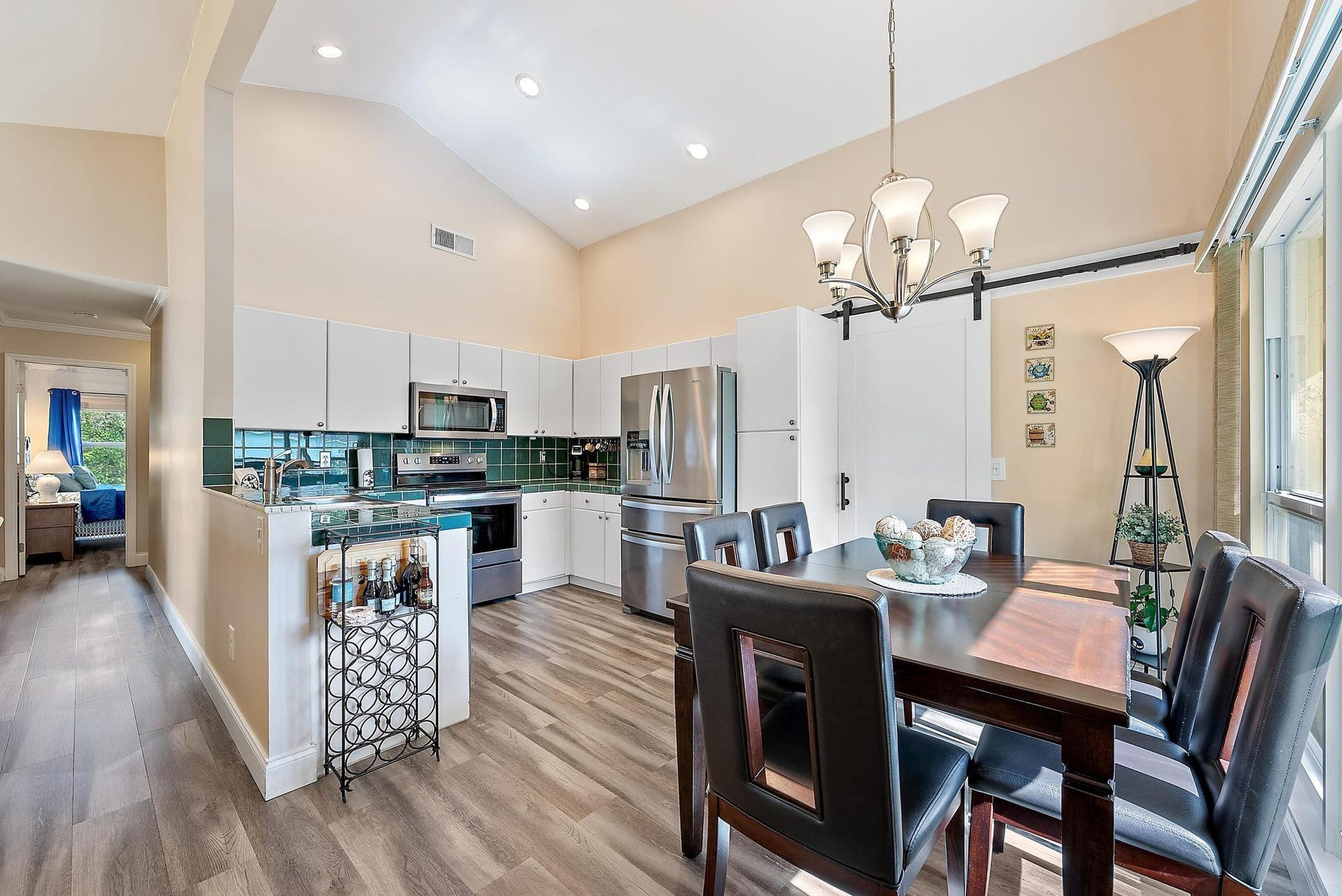 8443 Garden Gate Place, Boca Raton, FL 33433 Kitchen/Dining area
