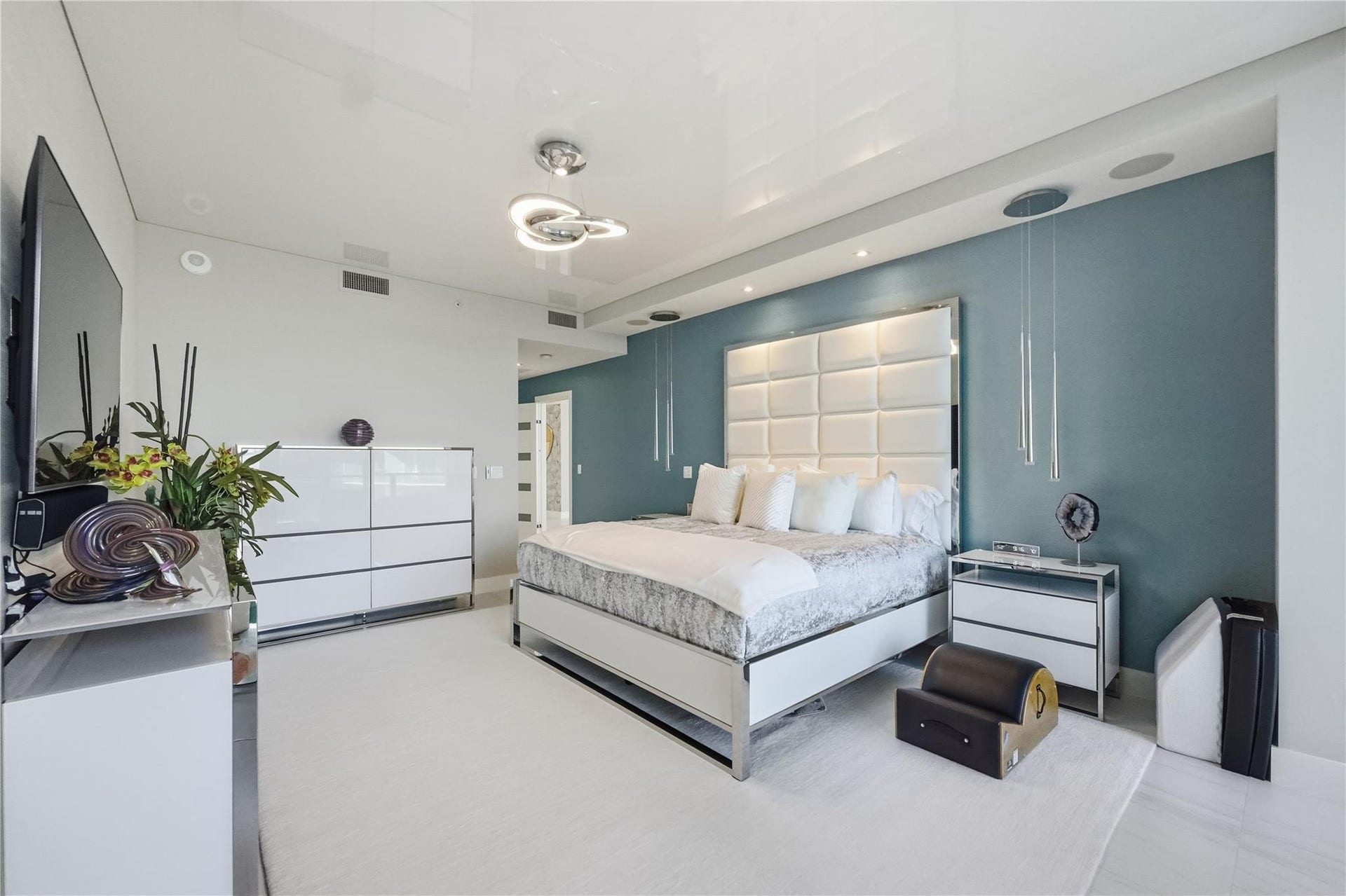 2200 N Ocean Boulevard, #S706, Fort Lauderdale, FL 33305