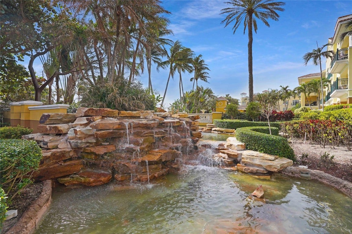 1228 Hillsboro Mile, #202, Hillsboro Beach, FL 33062