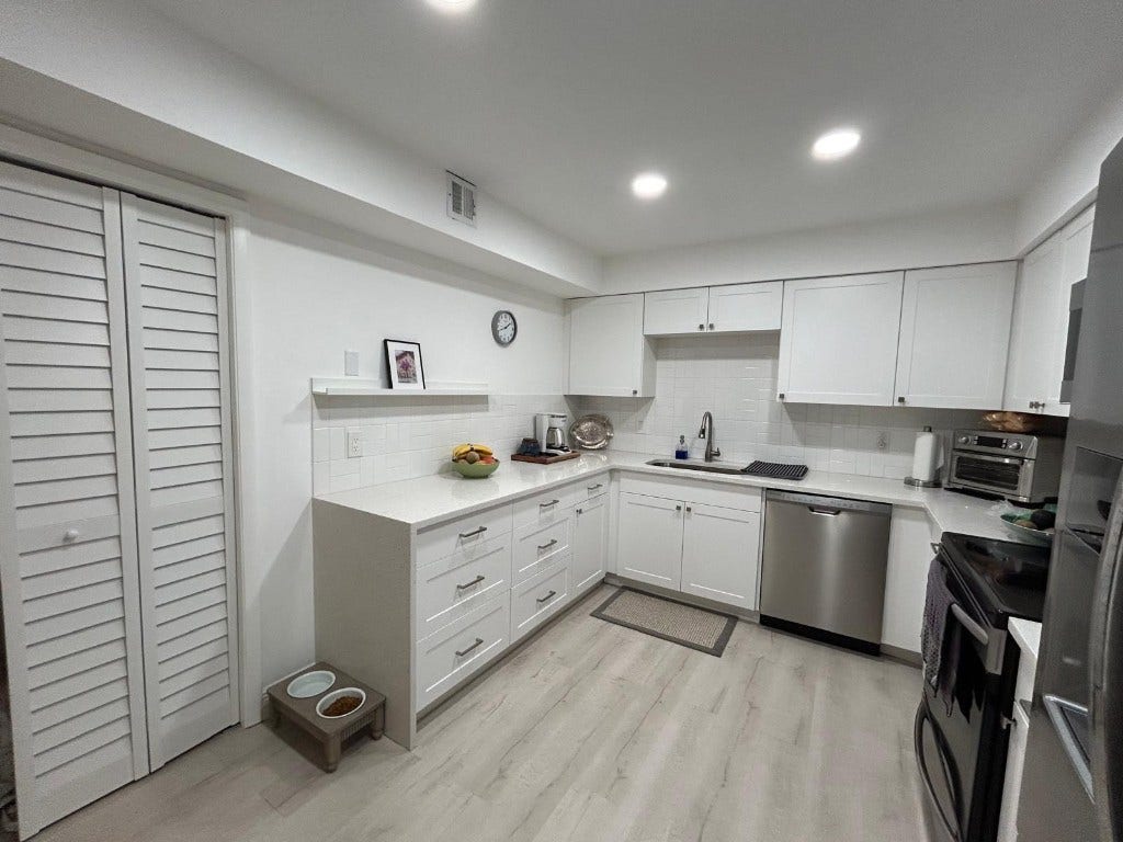 16325 Golf Club Road, #109, Weston, FL 33326