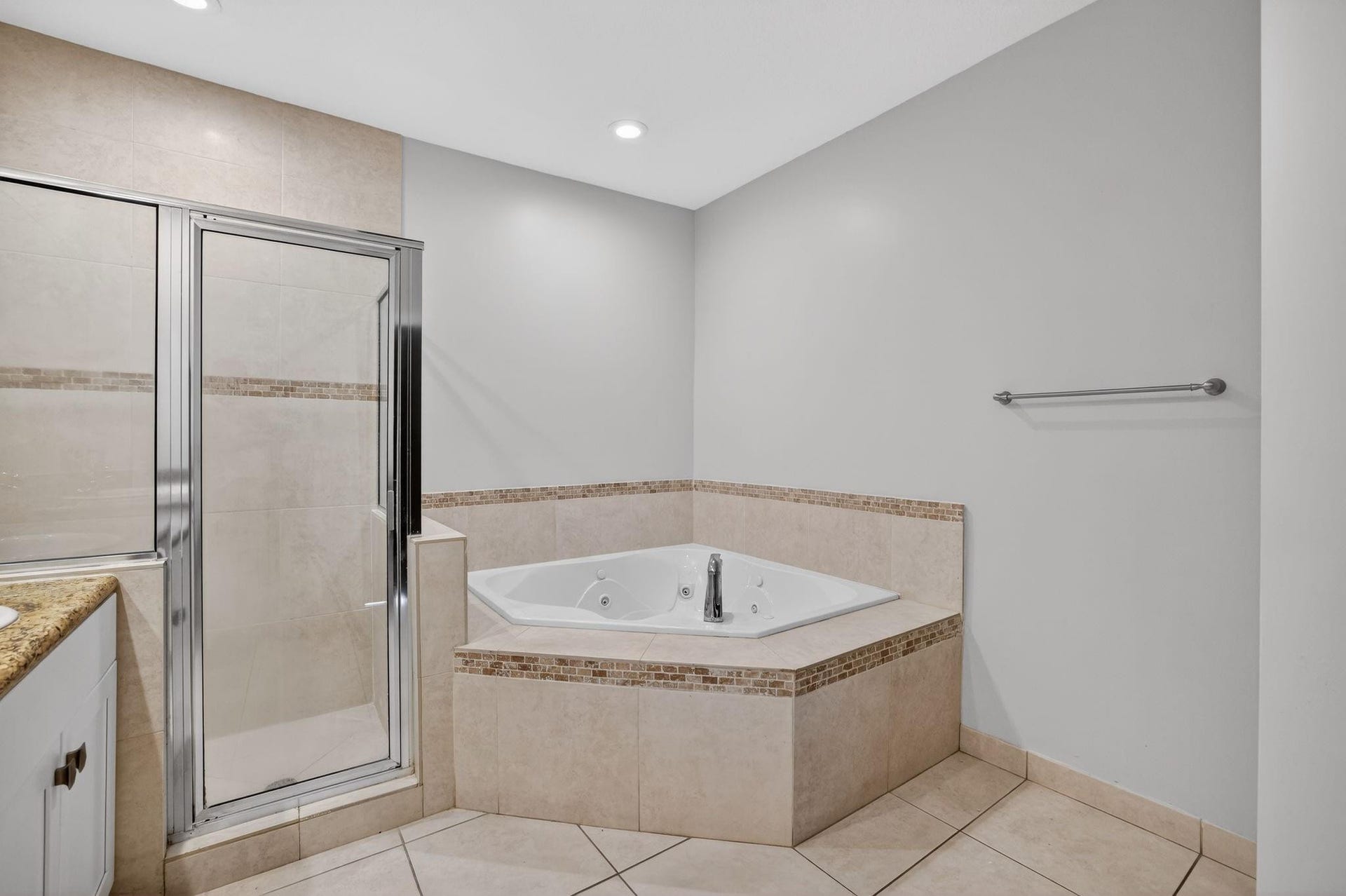 3024 NE 5th Terrace, #10, Wilton Manors, FL 33334 Photo 29