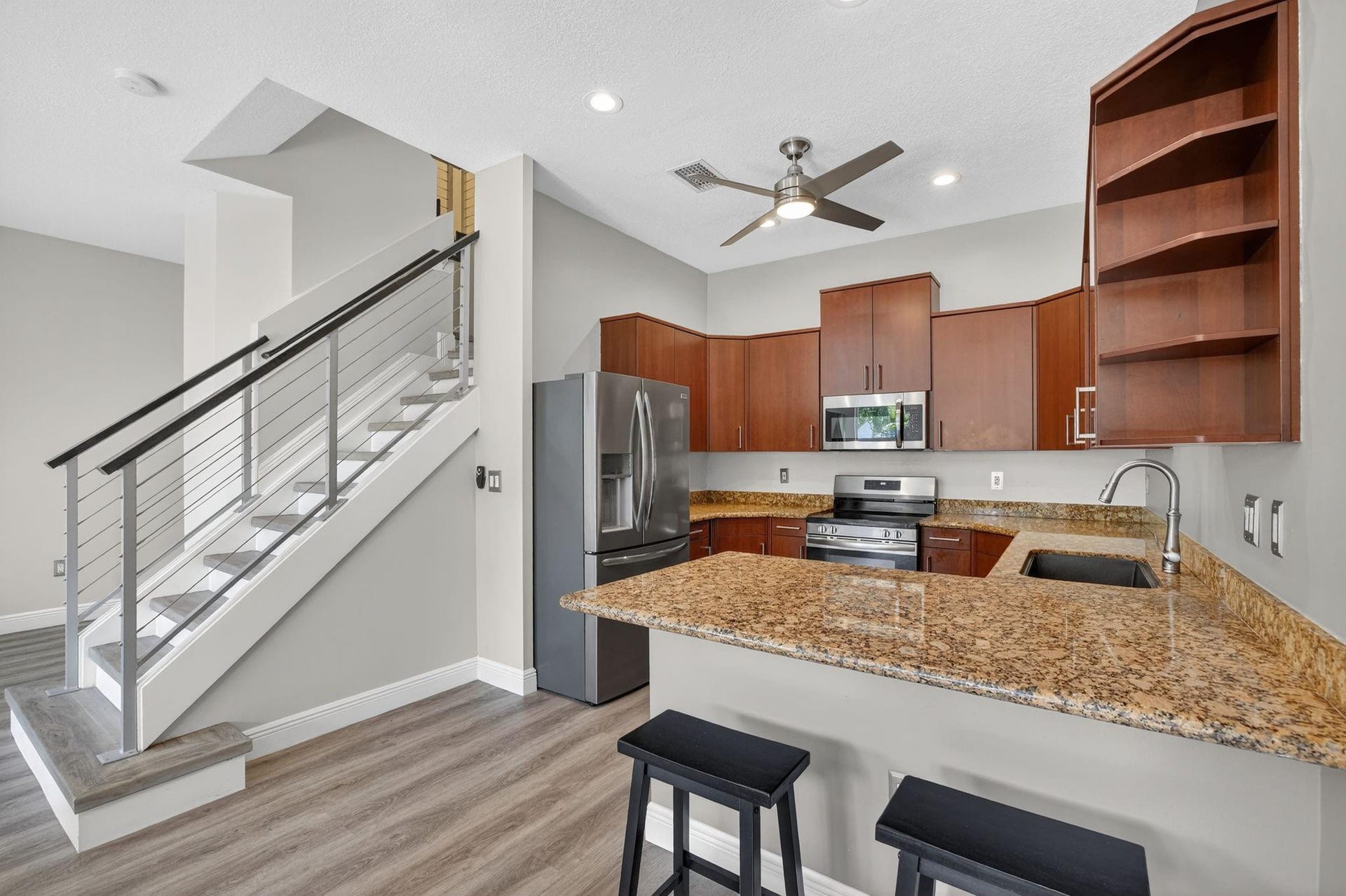 3024 NE 5th Terrace, #10, Wilton Manors, FL 33334 Photo 3