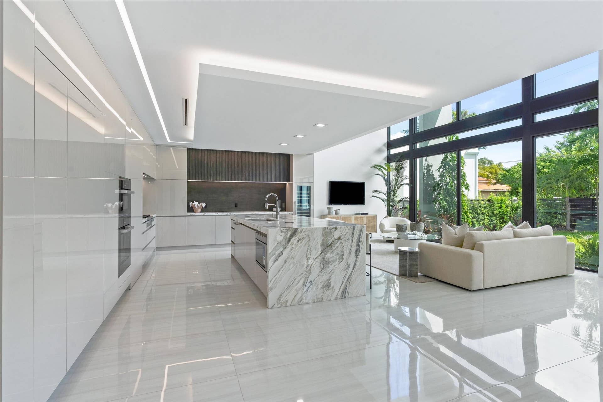 07-508 NE 9th Ave Ft. Lauderdale, FL-106