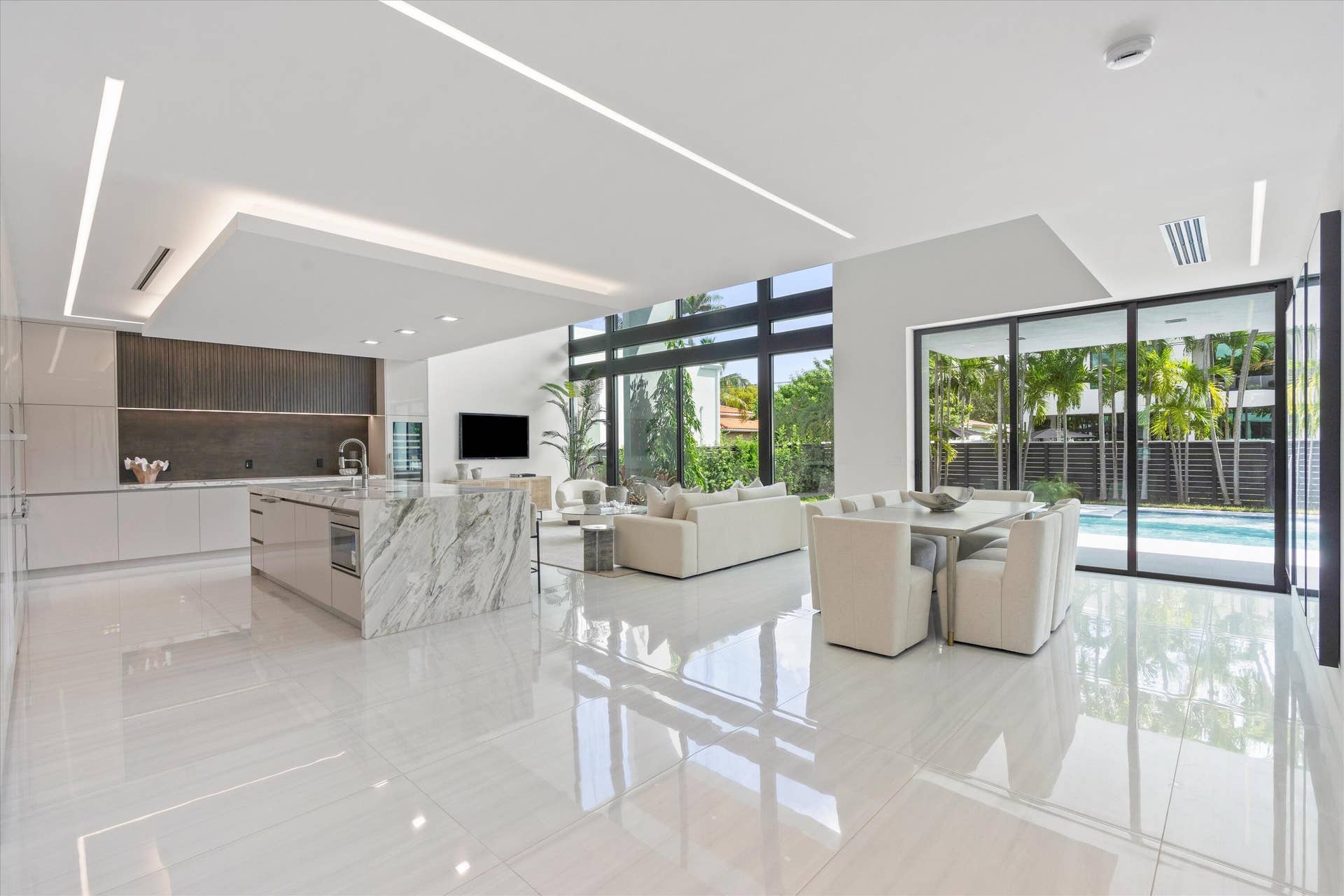 11-508 NE 9th Ave Ft. Lauderdale, FL-104