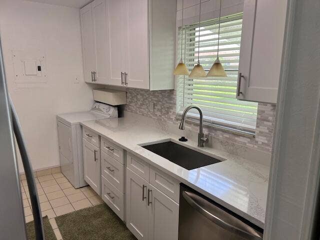 BEAUTIFUL KITCHEN WITH WINDOW VERY BRIGHT
