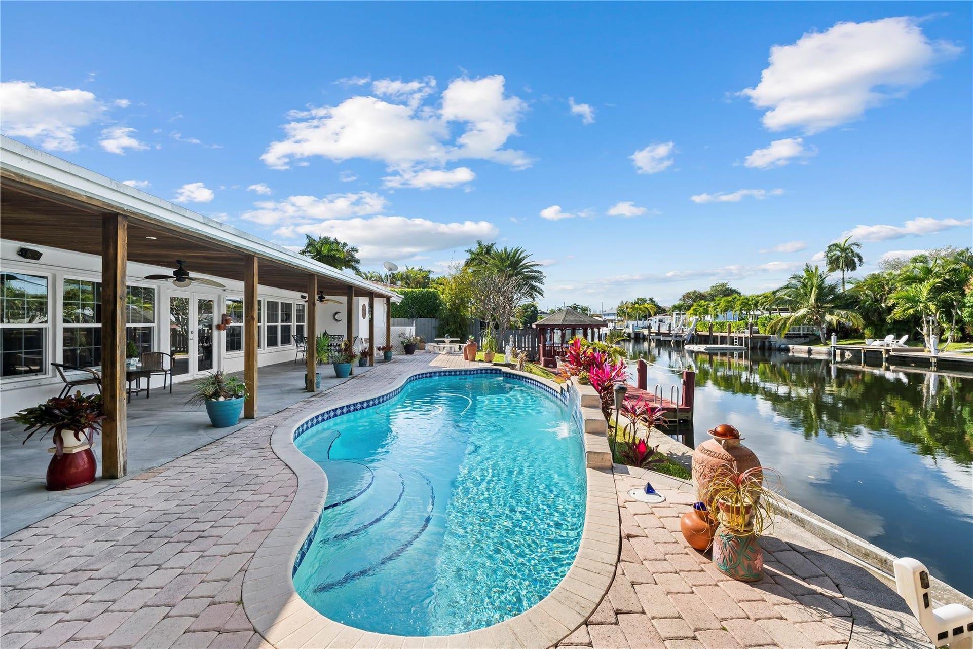 1735 NE 23rd Avenue, Fort Lauderdale, FL 33305 Photo 9