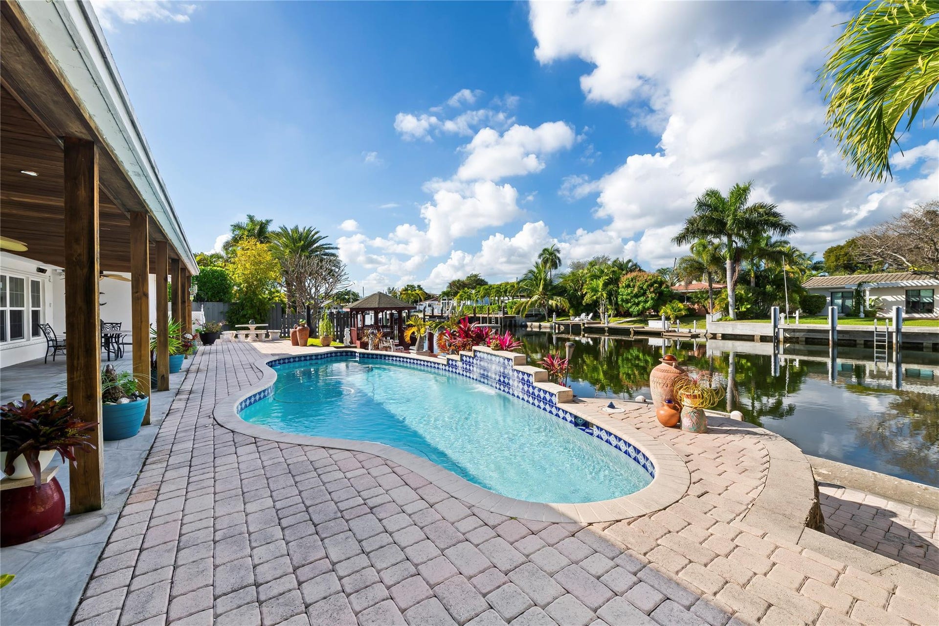1735 NE 23rd Avenue, Fort Lauderdale, FL 33305 Photo 3