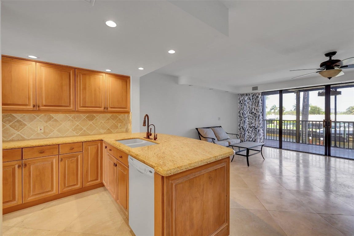1100 SE 5 Court, #97, Pompano Beach, FL 33060