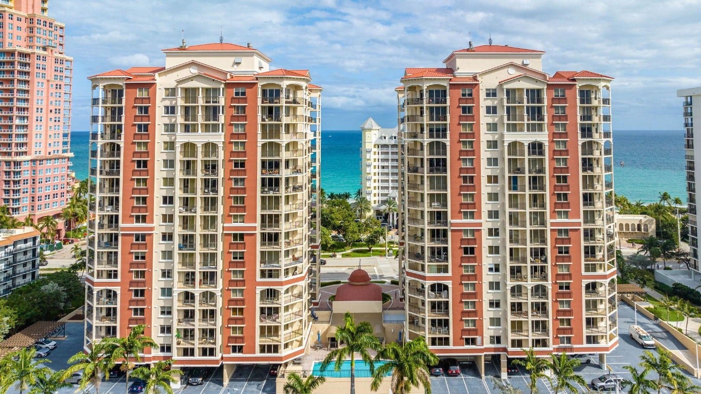2011 N Ocean Boulevard, #902, Fort Lauderdale, FL 33305