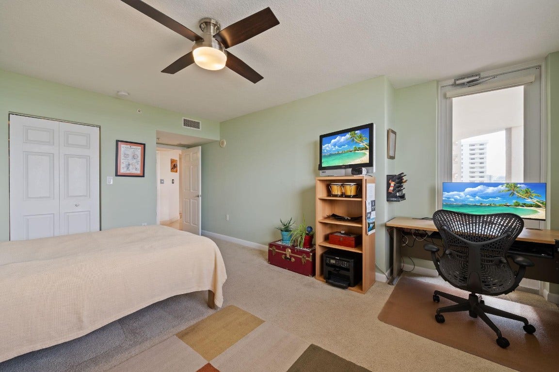 2011 N Ocean Boulevard, #902, Fort Lauderdale, FL 33305